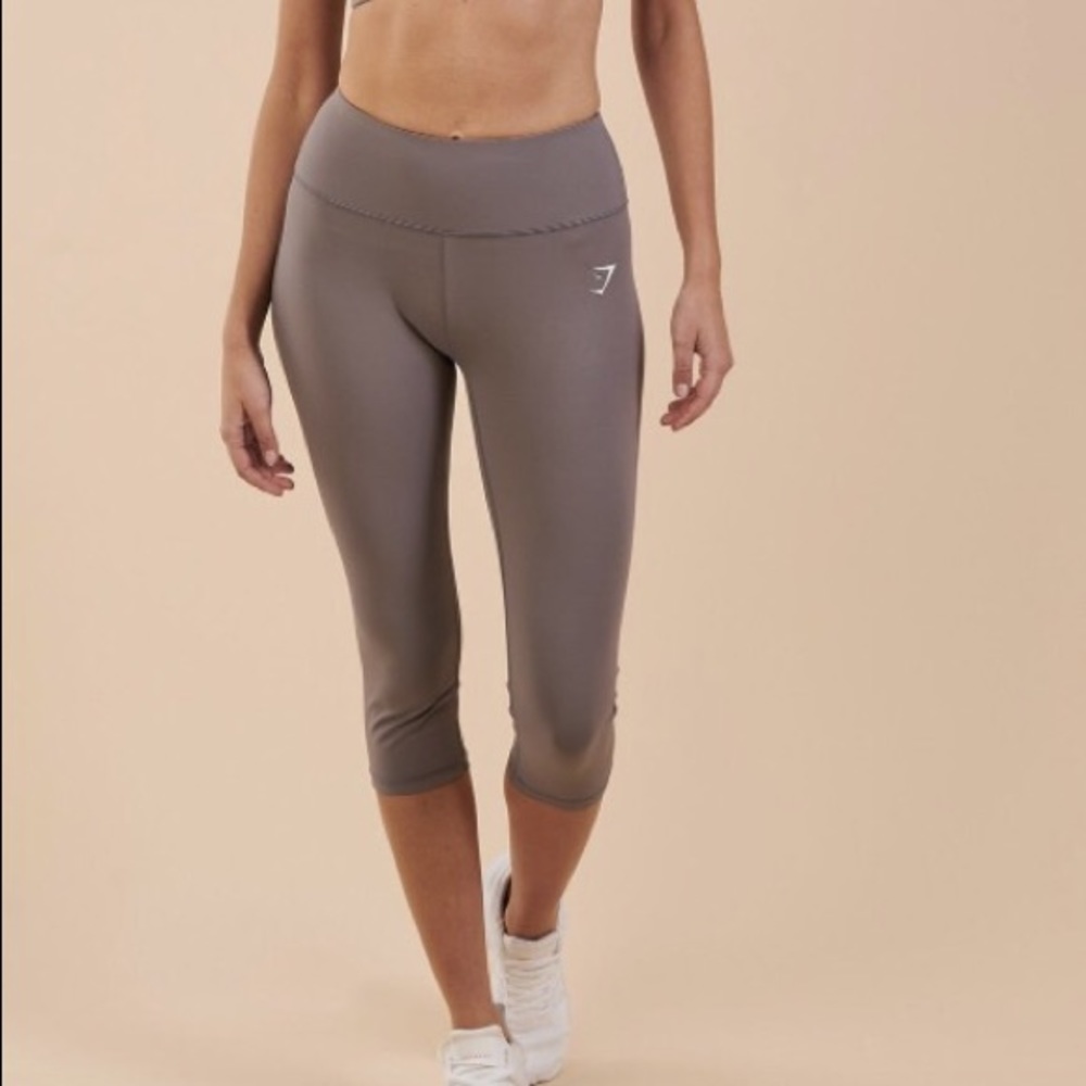 GYMSHARK CROPPED LEGGINGS NWOT